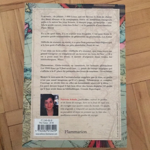 Books - Picture 3 of 4